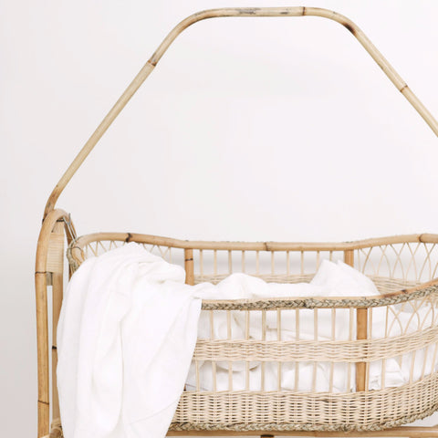 Bonnie Bali Baby Crib: Alternate View #2