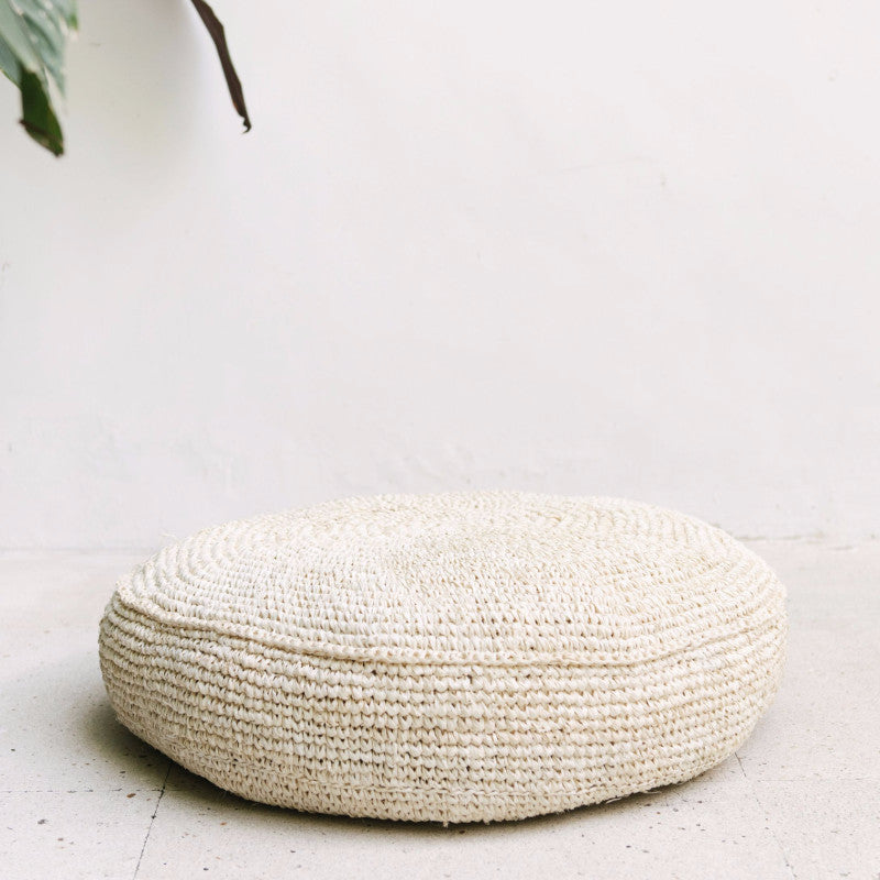 Raffia Island Round Soft Pouf