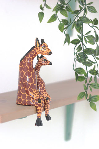 Shelfie Animal - Wooden Giraffe: Alternate View #6